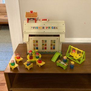 Fisher-Price Little People Play Family School